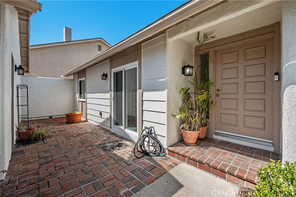 21991 Calderas Property Photo 11