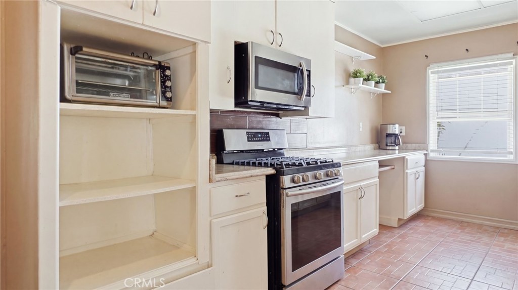 5402 Coldbrook Property Photo 15