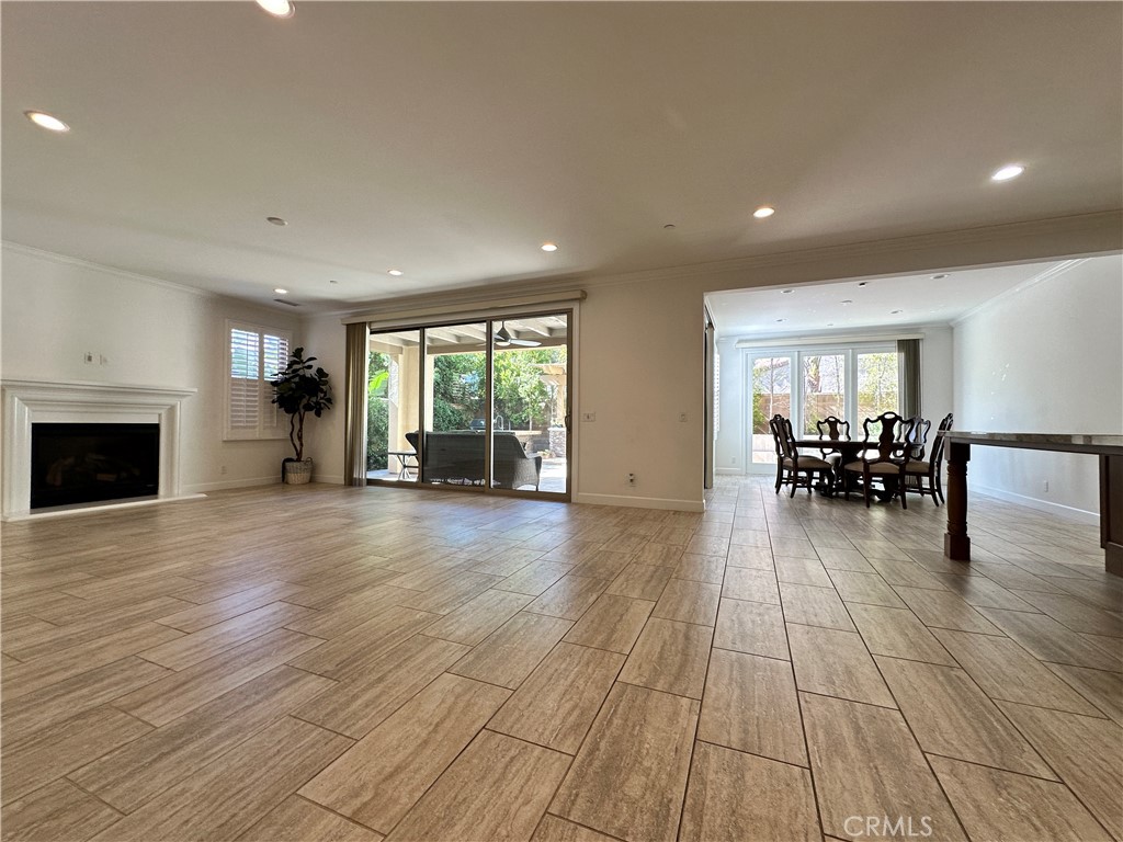 75 Cortland Property Photo 2