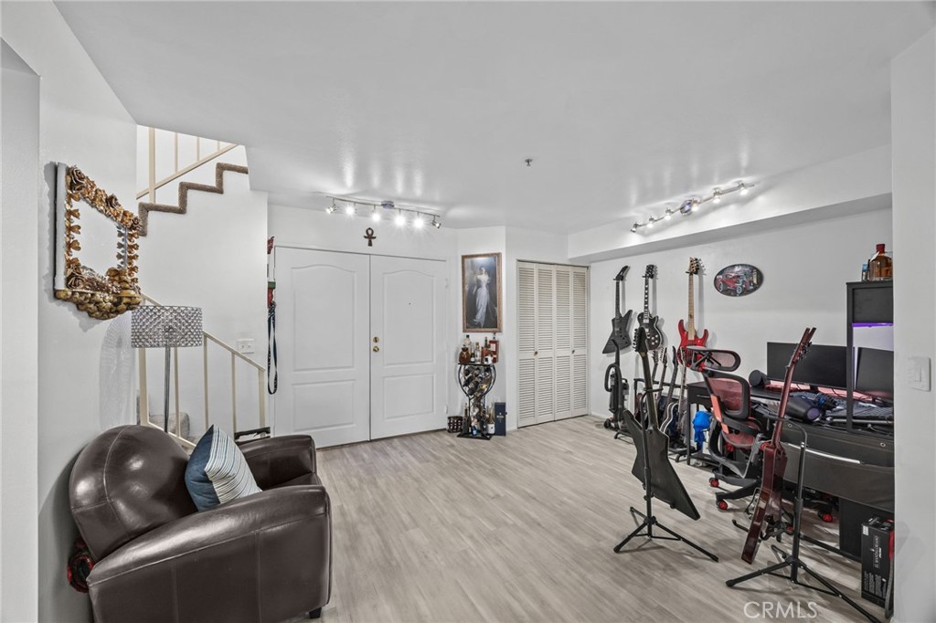4755 Templeton St 2215 Property Photo 4