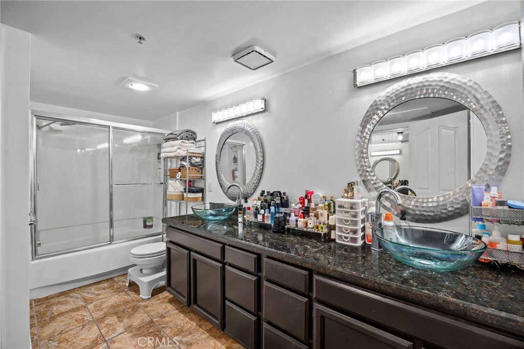 4755 Templeton St 2215 Property Photo 24