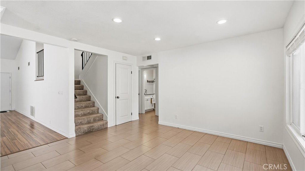 14631 Deer Park Property Photo 2