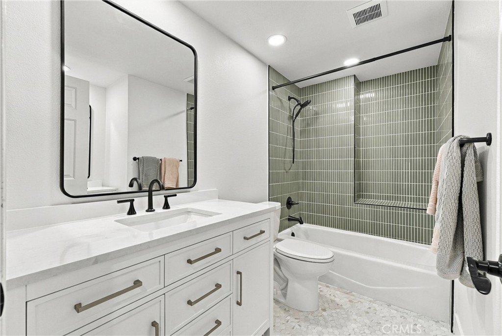 28482 Shrike Property Photo 23