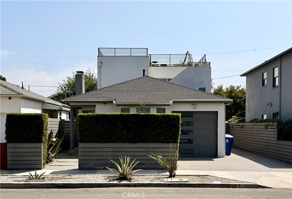 1042 Garfield Avenue Property Photo 1