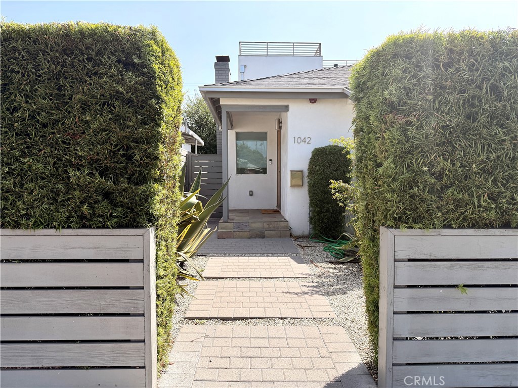 1042 Garfield Avenue Property Photo 2