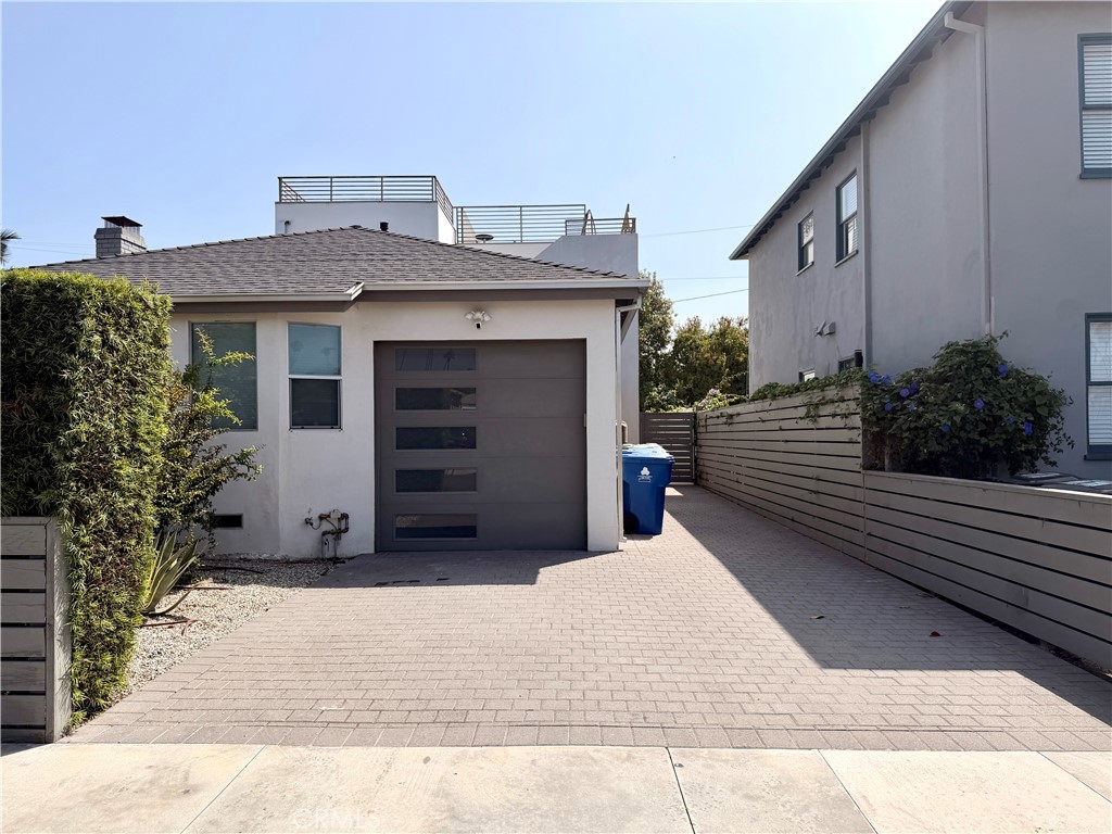 1042 Garfield Avenue Property Photo 3