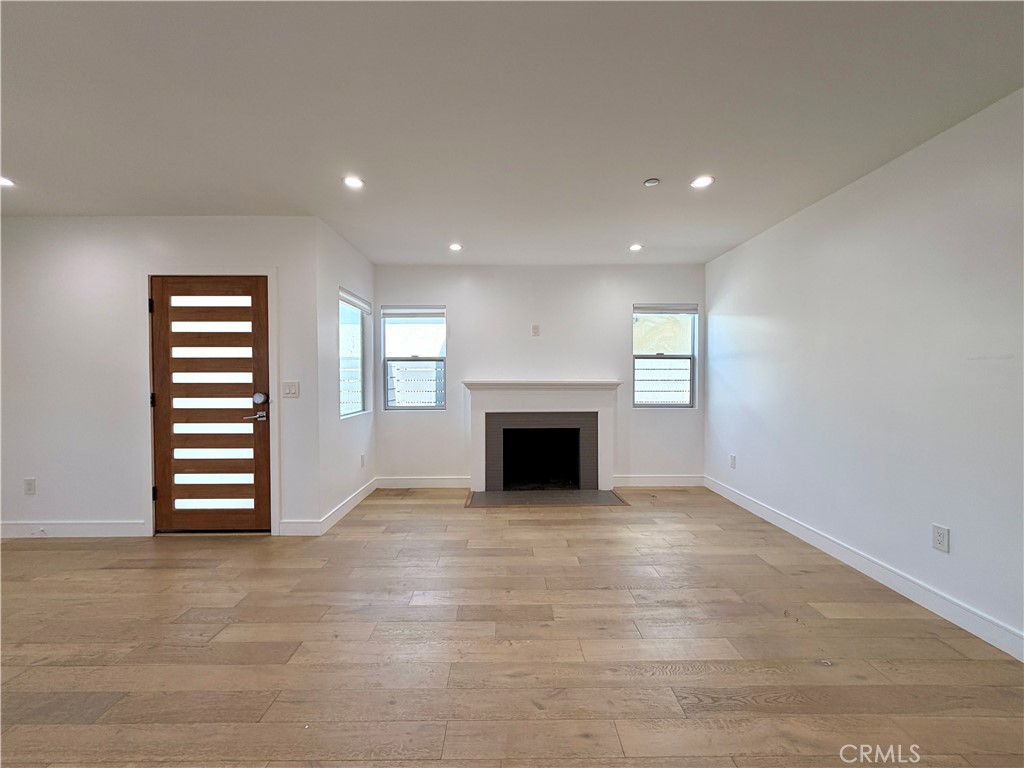 1042 Garfield Avenue Property Photo 6