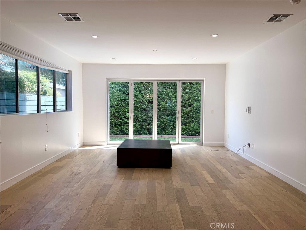 1042 Garfield Avenue Property Photo 18