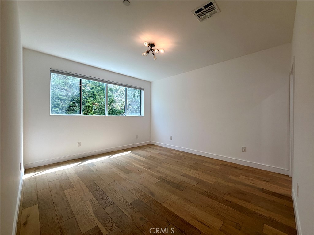 1042 Garfield Avenue Property Photo 25