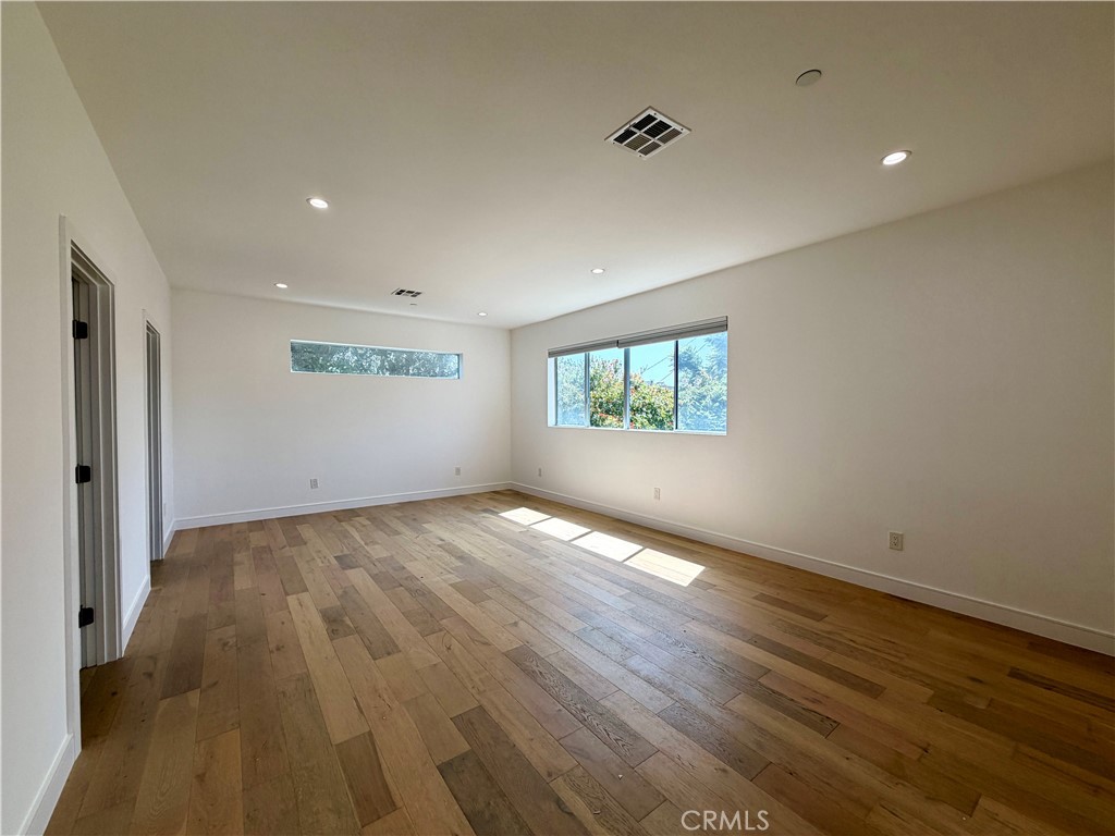 1042 Garfield Avenue Property Photo 28