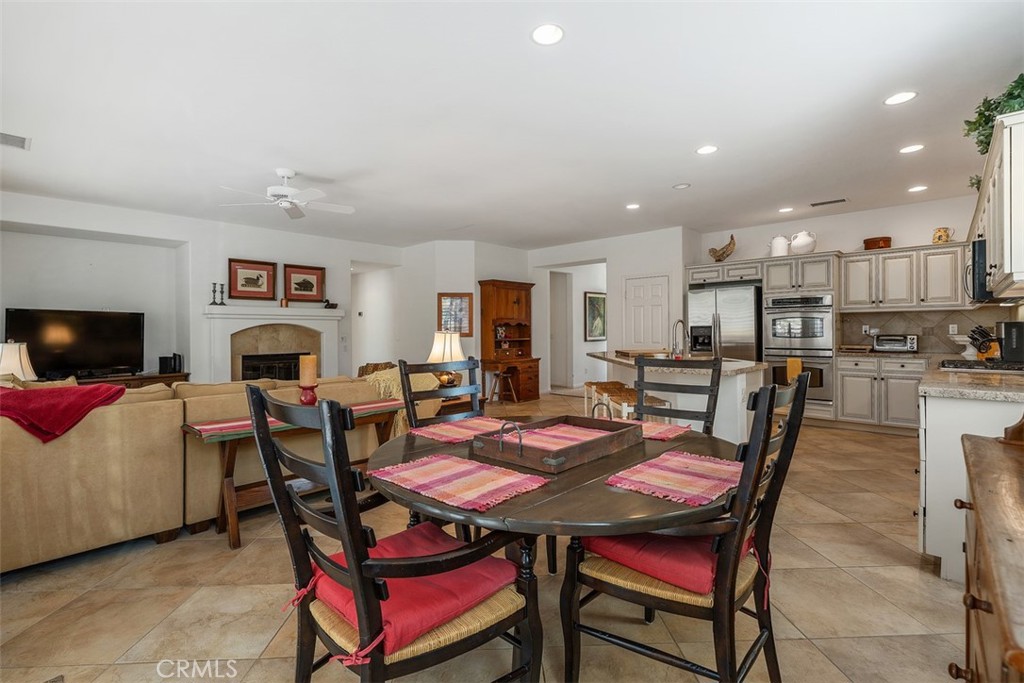 60585 Desert Rose Drive Property Photo 13