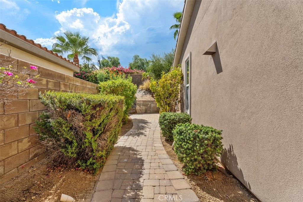60585 Desert Rose Drive Property Photo 31