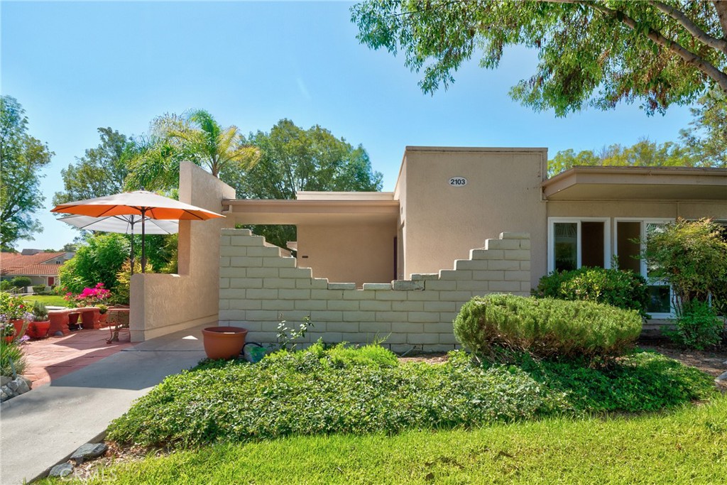 2103 Ronda Granada U Property Photo 1