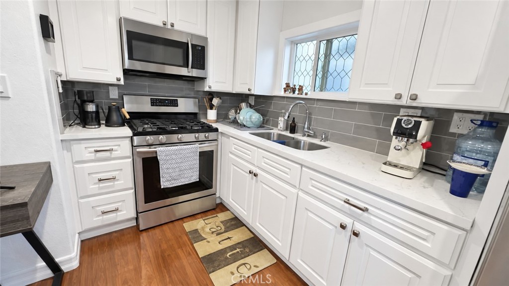 525 Fairfax Property Photo 2