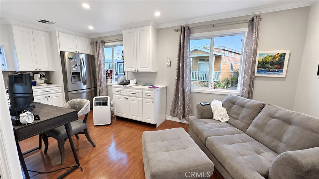 525 Fairfax Property Photo 3