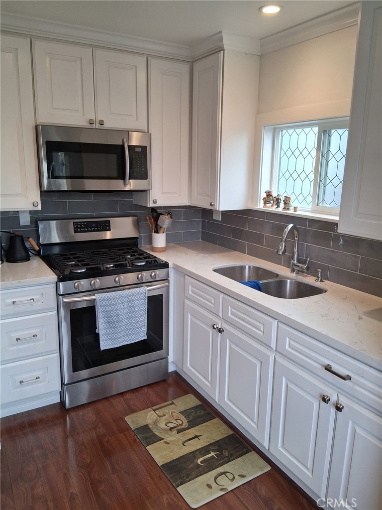 525 Fairfax Property Photo 17