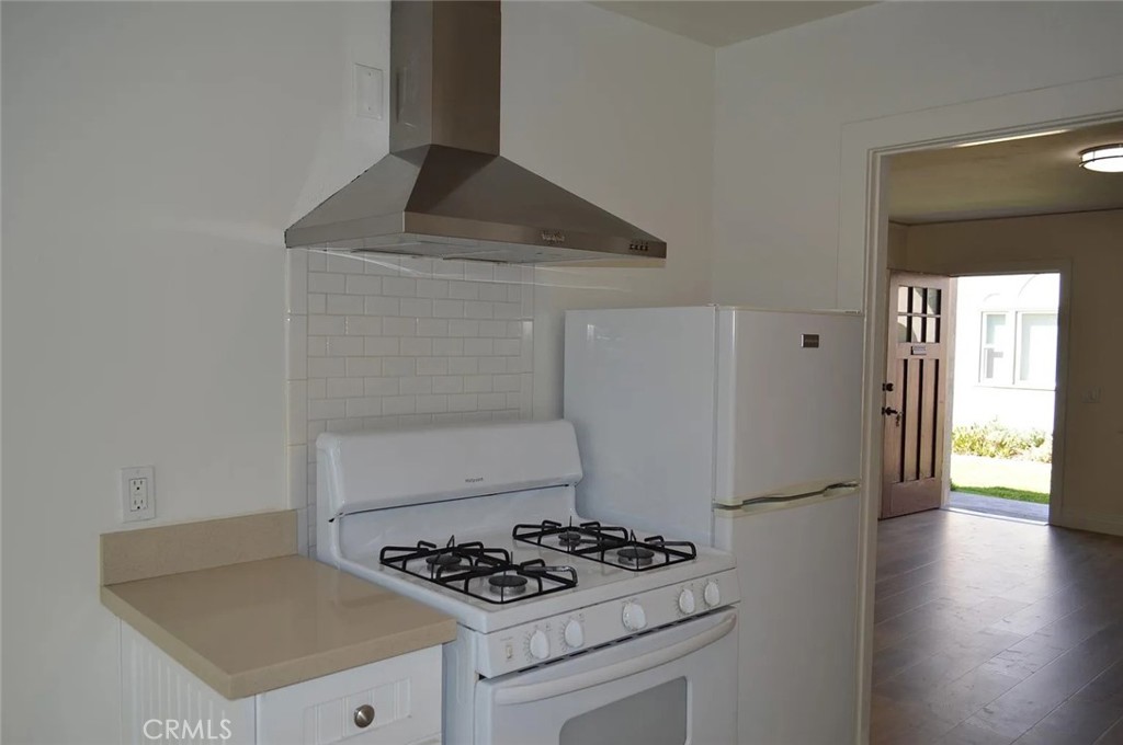 211 N West Street 4 Property Photo 5