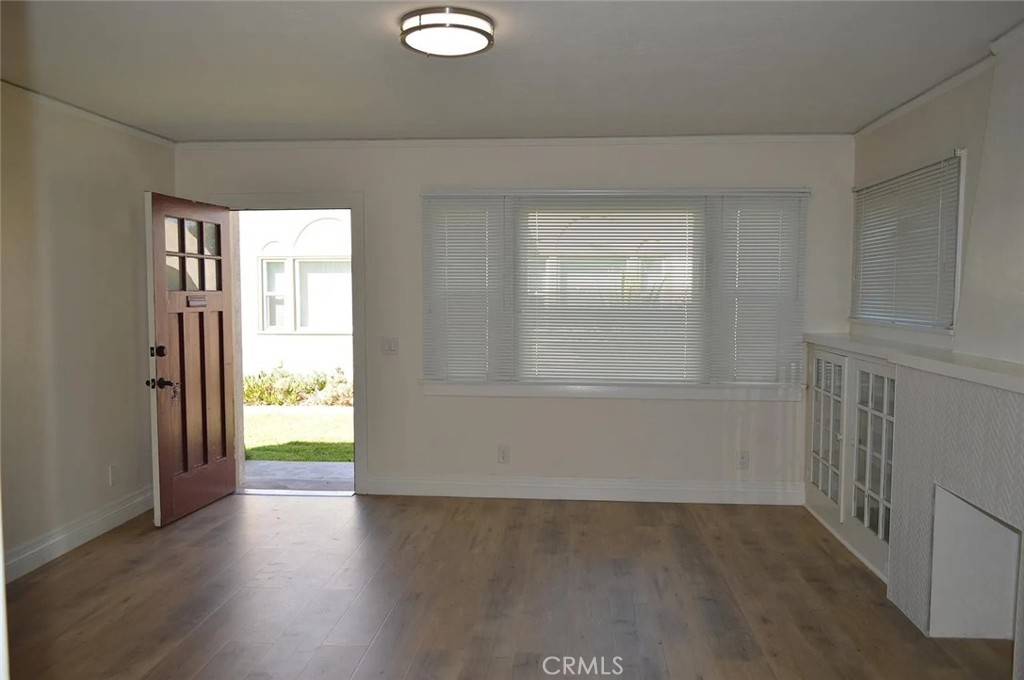 211 N West Street 4 Property Photo 8