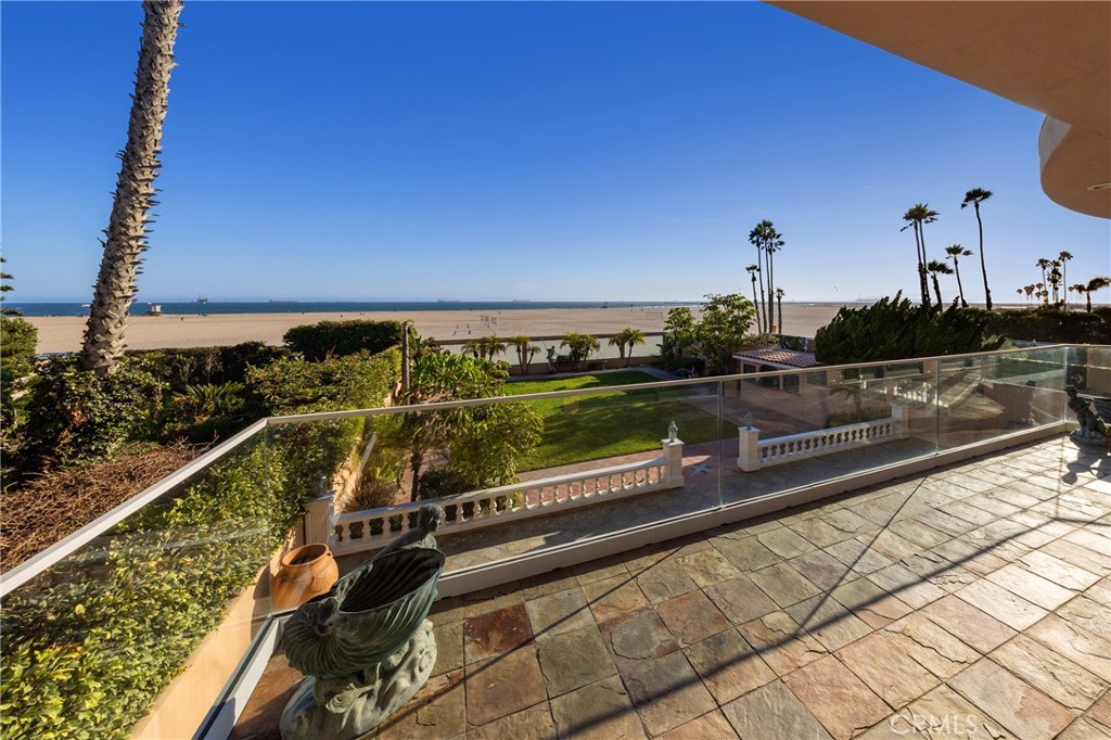 404 Ocean Property Photo 22
