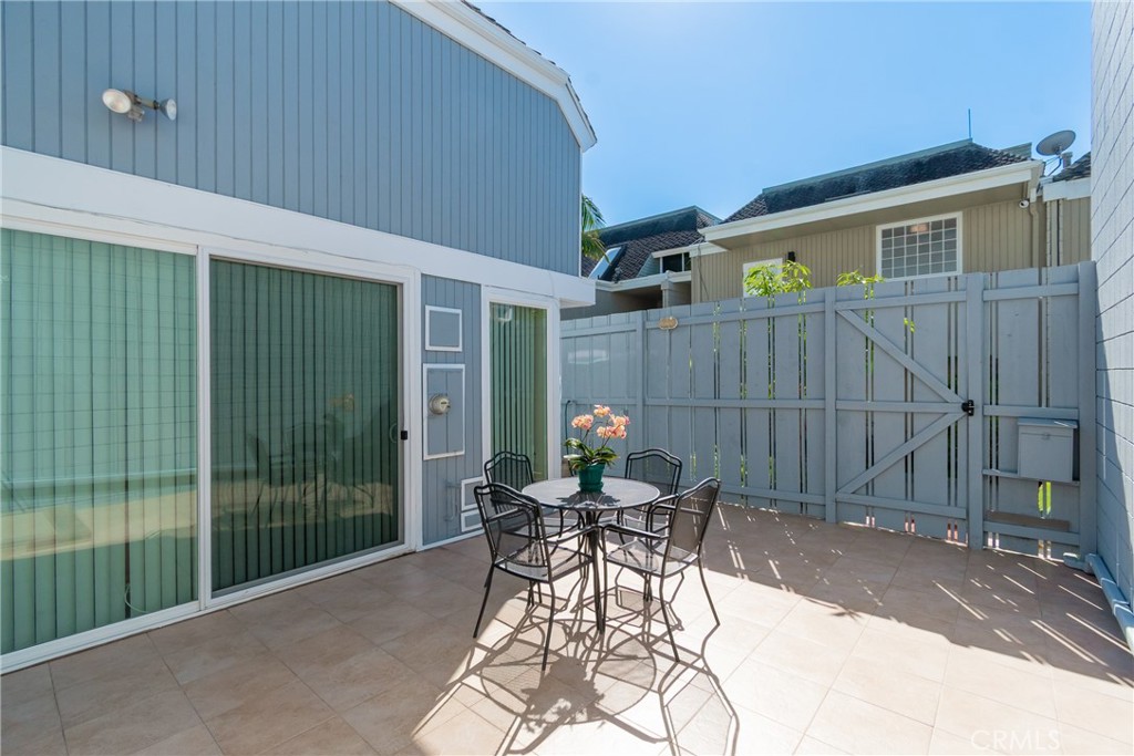 16433 Wimbledon Property Photo 17