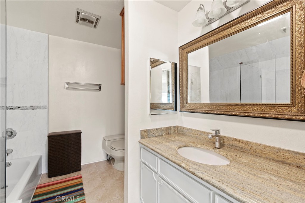 16433 Wimbledon Property Photo 24