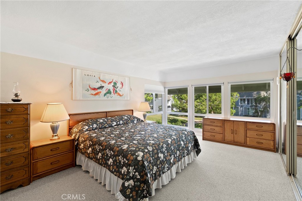 16433 Wimbledon Property Photo 26