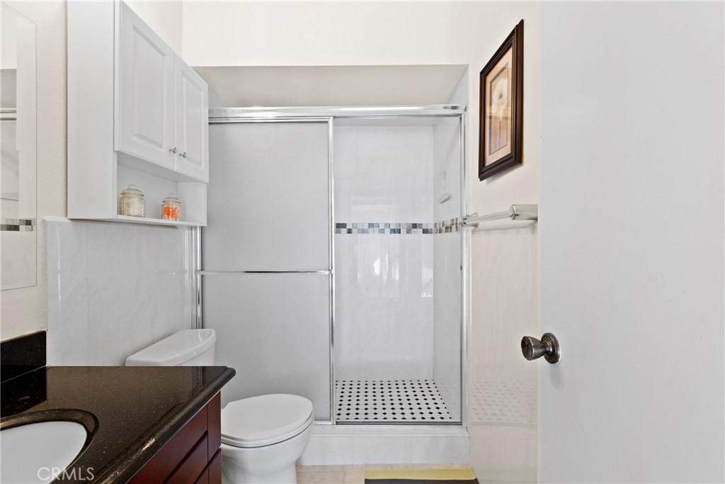 16433 Wimbledon Property Photo 32