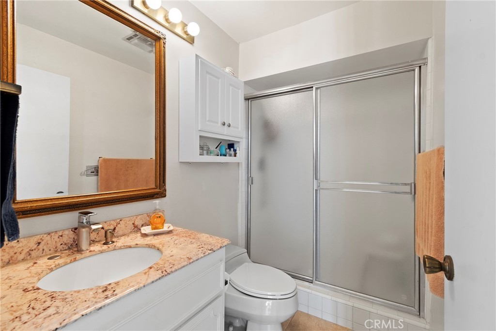 16433 Wimbledon Property Photo 34