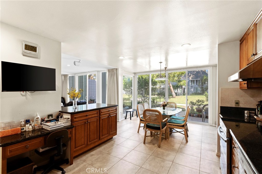 16433 Wimbledon Property Photo 37