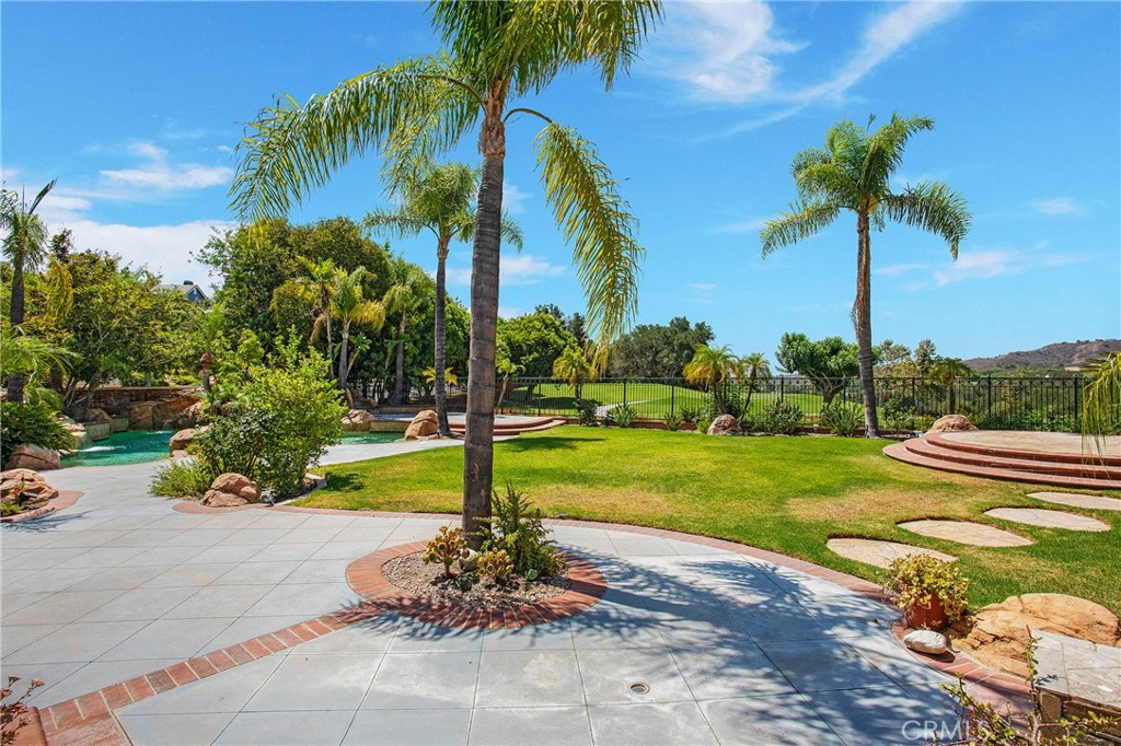 37 Cherry Hills Drive Property Photo 32