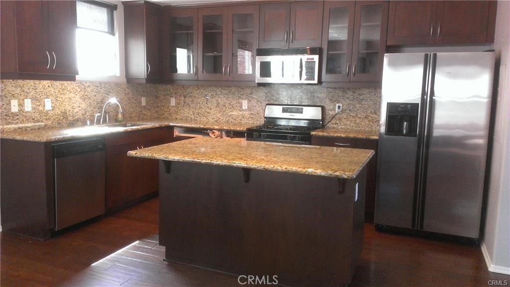 215 N Main Property Photo 2