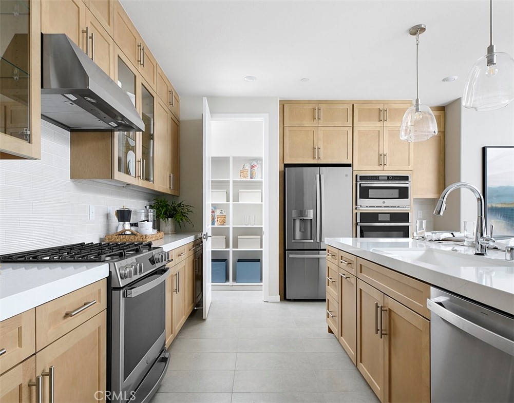 18156 Aerie Way Property Photo 4
