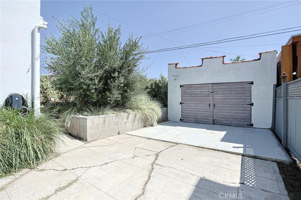9450 S Harvard Property Photo 37