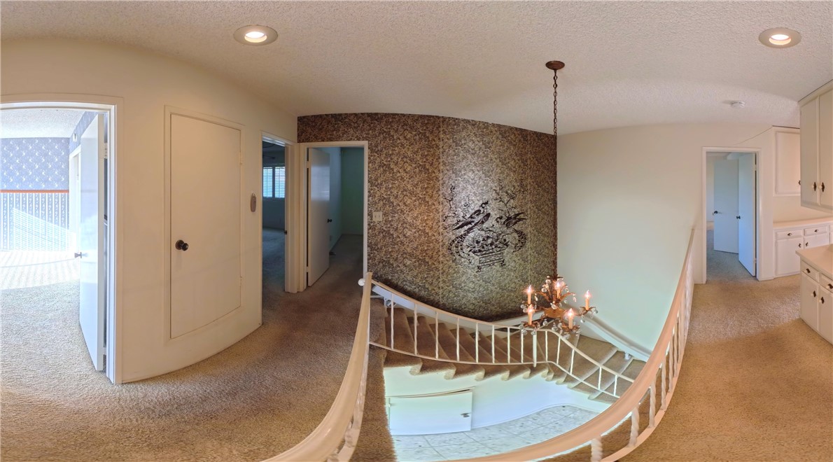 16452 Whittier Lane Property Photo 12