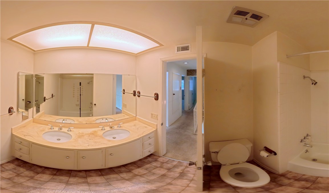 16452 Whittier Lane Property Photo 15