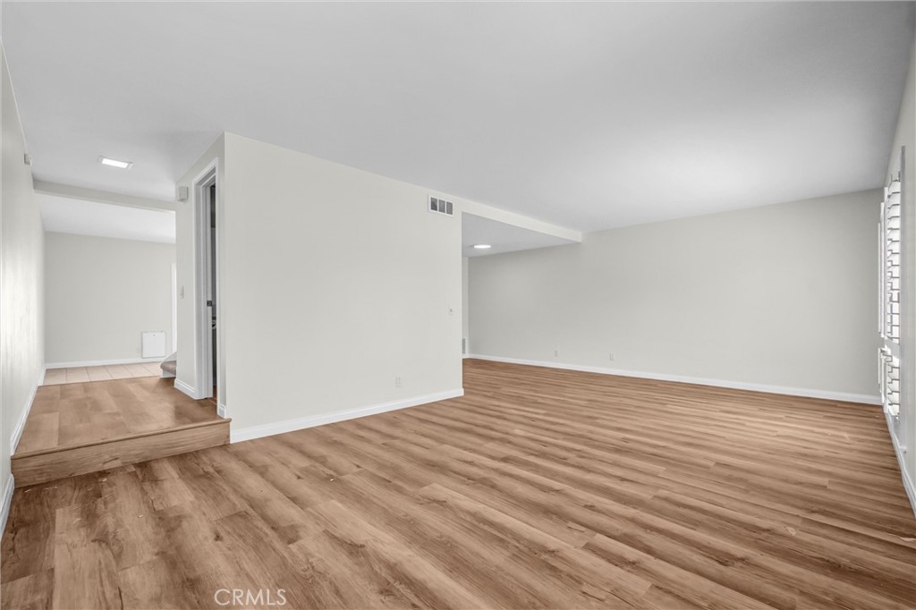 4107 Larwin Avenue Property Photo 5
