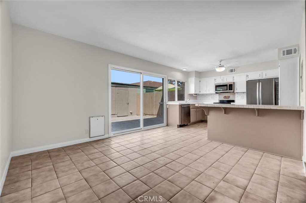 4107 Larwin Avenue Property Photo 10