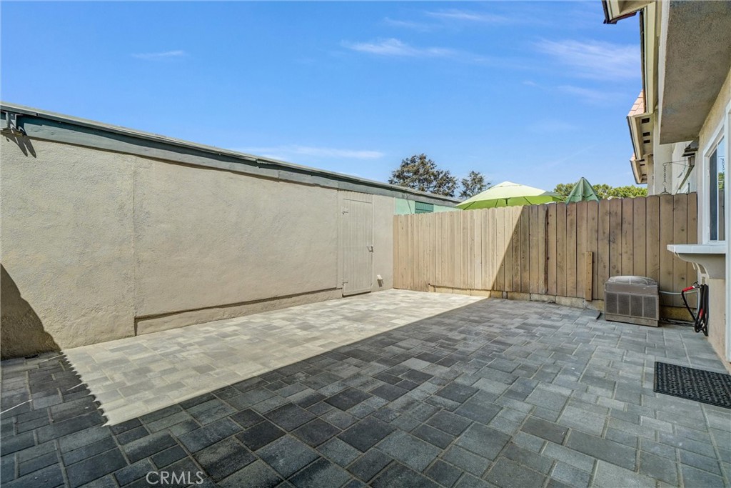4107 Larwin Avenue Property Photo 15