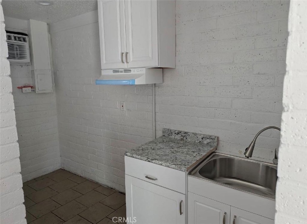 12041 Sierra Property Photo 5