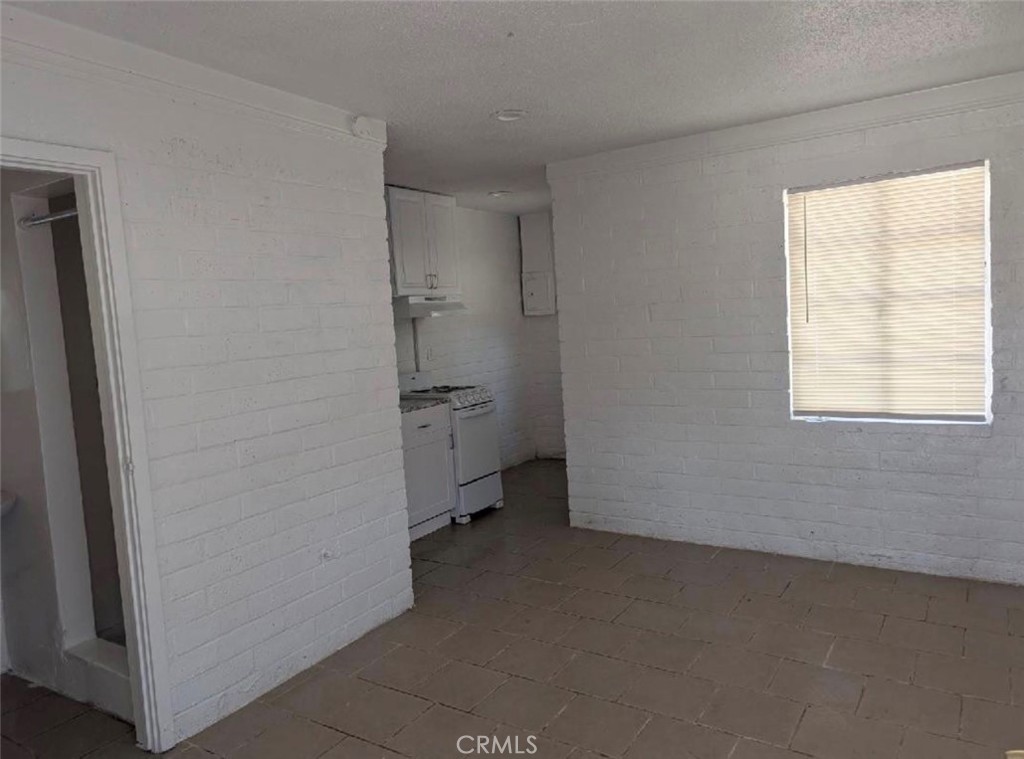 12041 Sierra Property Photo 11