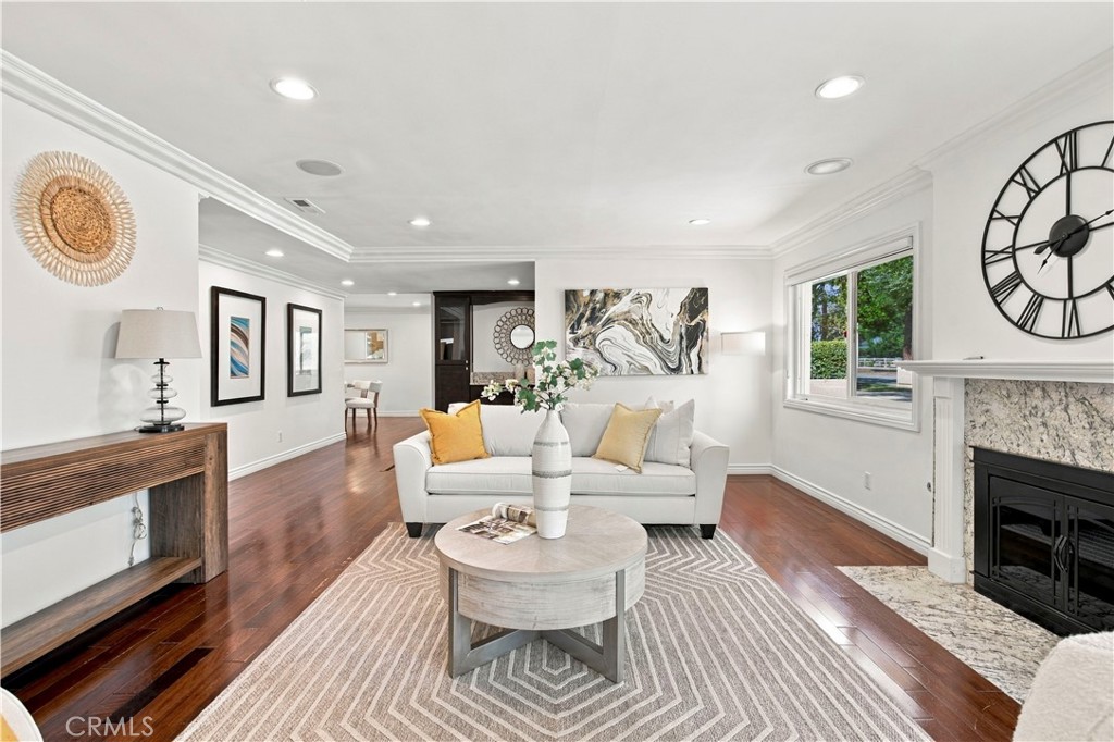 1501 S Santa Anita Property Photo 8