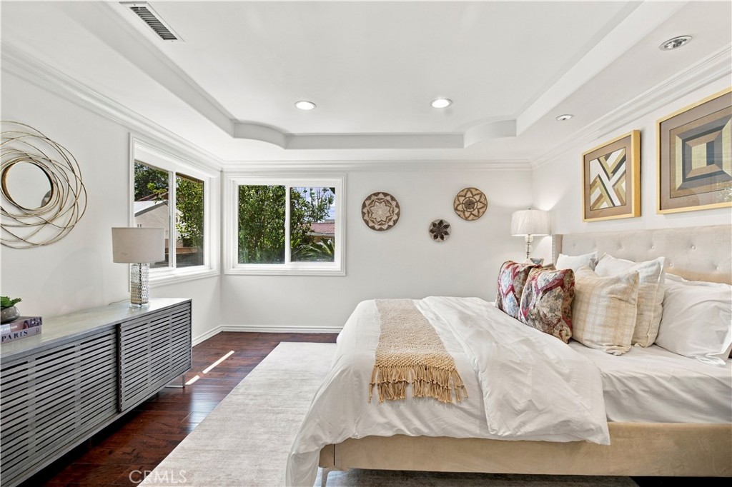 1501 S Santa Anita Property Photo 14