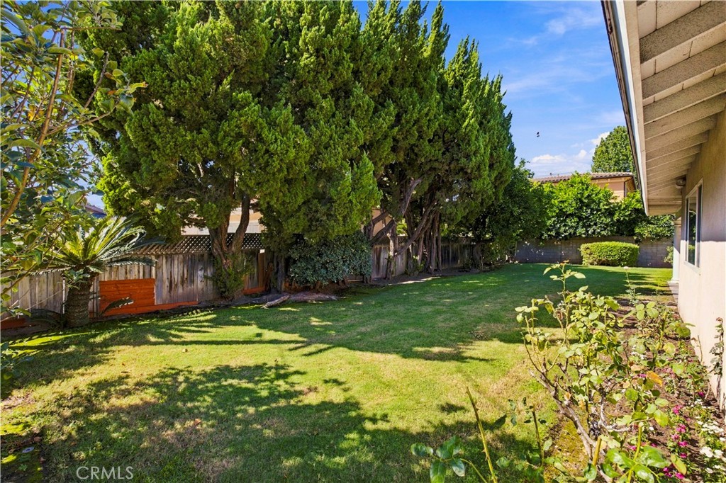 1501 S Santa Anita Property Photo 35