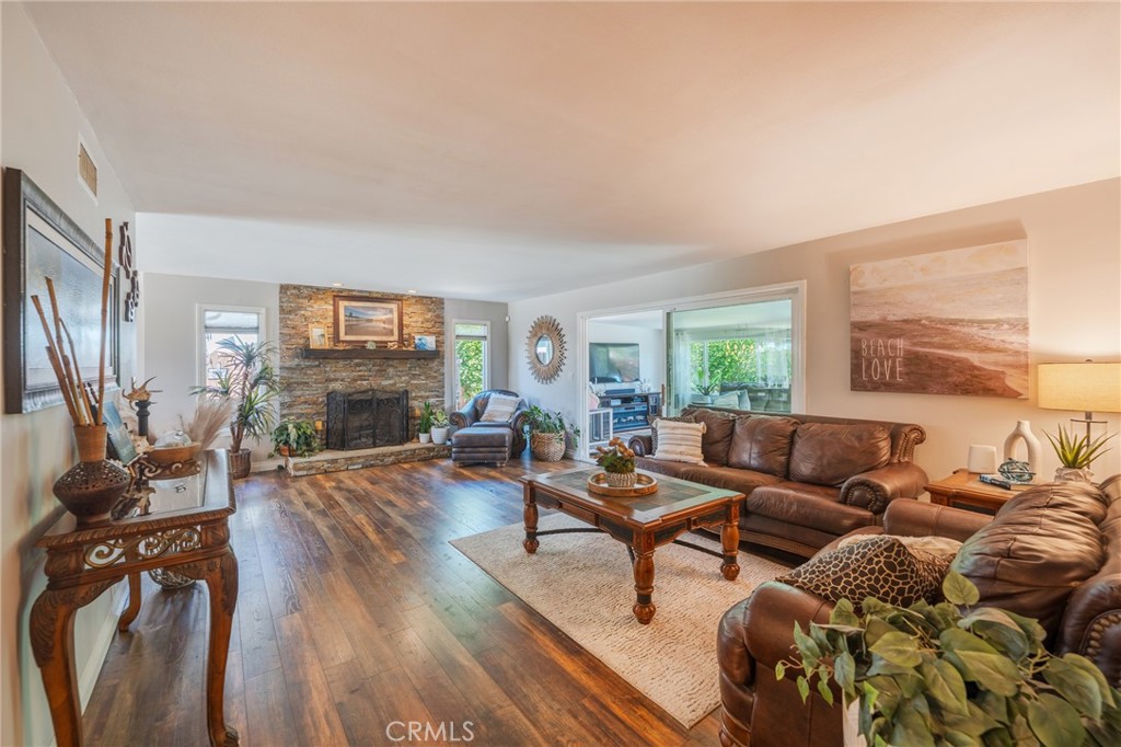 5721 Trinette Property Photo 8