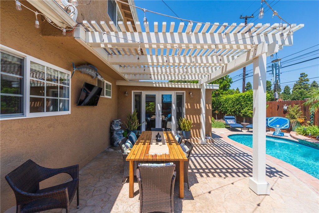 5721 Trinette Property Photo 32