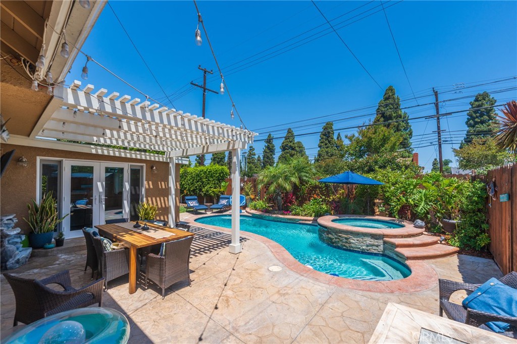 5721 Trinette Property Photo 36