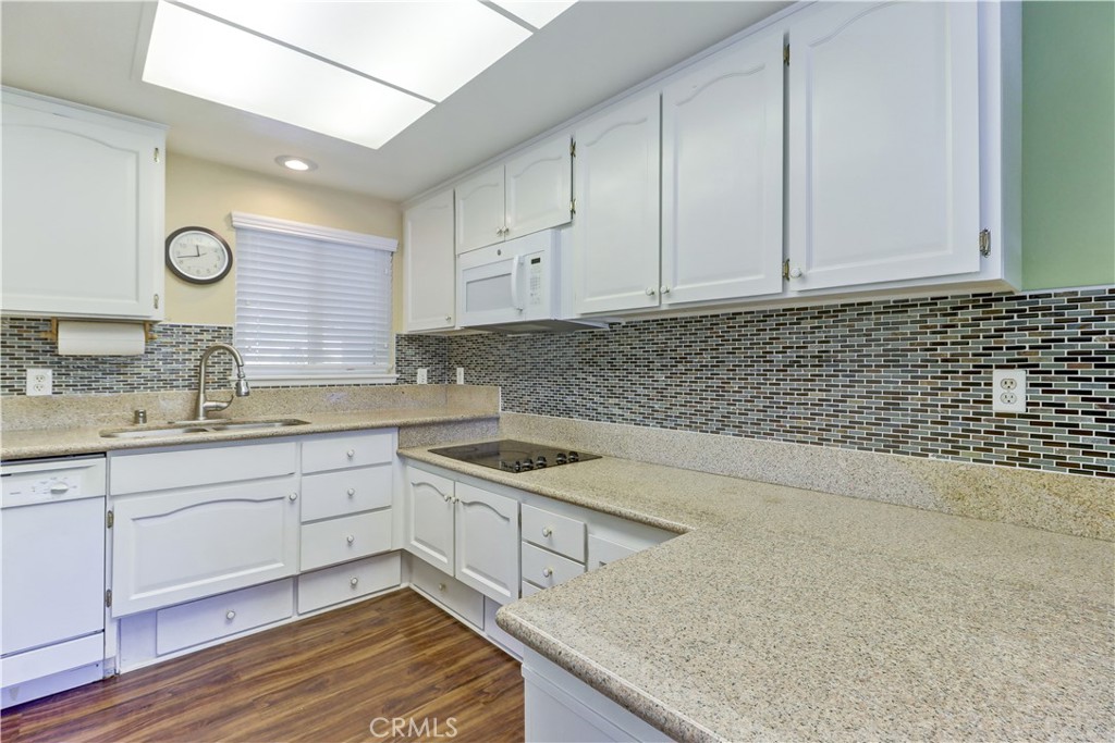 874 Avenida Sevilla #o Property Photo 12