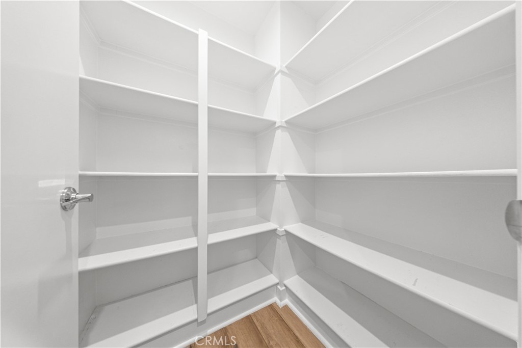 603 S Lyon Property Photo 15