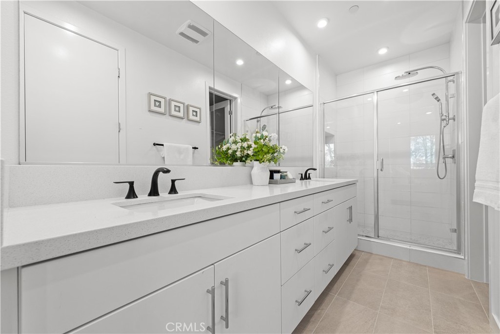603 S Lyon Property Photo 21