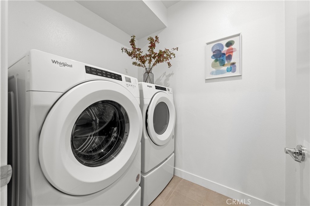 603 S Lyon Property Photo 27